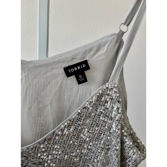 Torrid Tank Top SZ 0 Silver Sequin V-Neck Sparkly Going Out Festival Disco-core - Picture 8 of 10